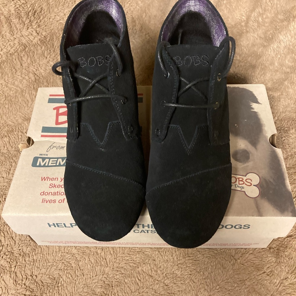 Bobs 8.5 Black Suede Wedge Lace up shoe